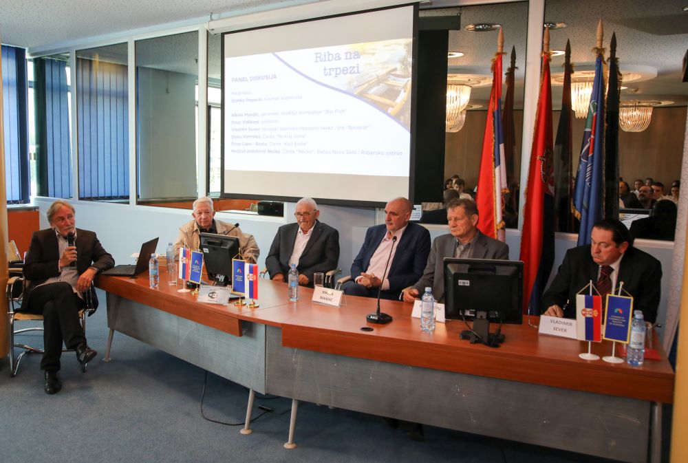 Održano edukativno panel predavanje "Riba na trpezi" u Privrednoj Komori Vojvodine 51 HADR2285