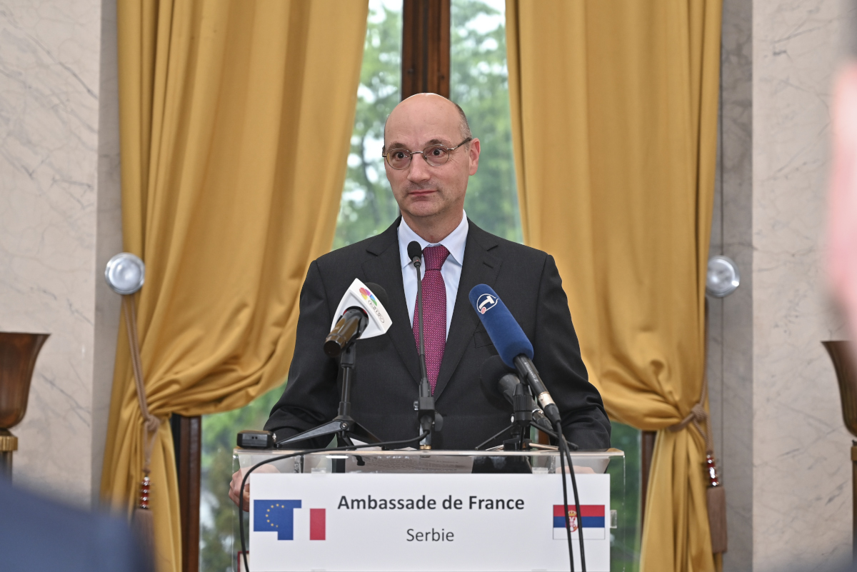 Francuska ambasada uručila orden nekadašnjem ministru Živanku Radovančevu 1 Radovančev 1