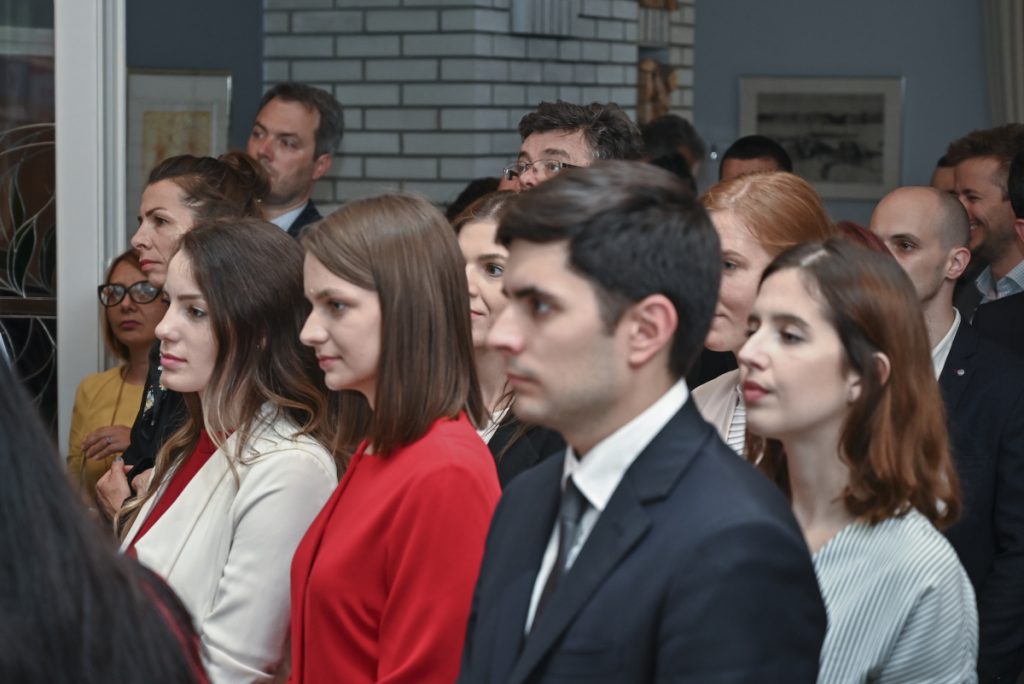 Stipendije Đinđić 11