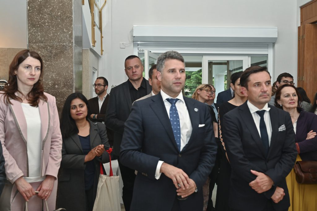 Stipendije Đinđić 8