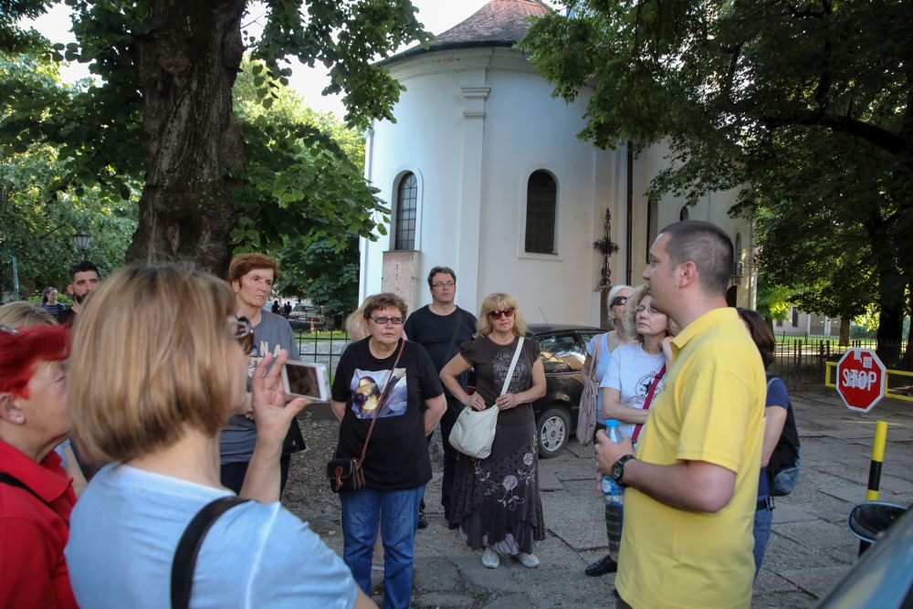 Ovako je bilo na tematskoj turi "Stare kafane Novog sada" 8 HADR0453