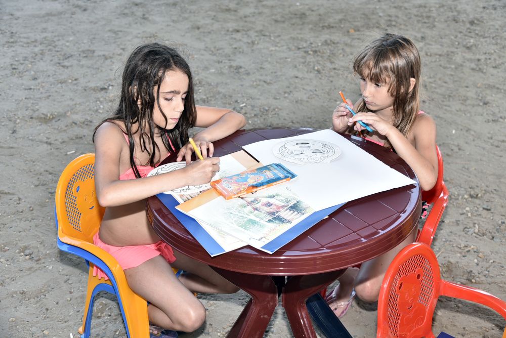 Dečija likovna radionica "Leto na Štrandu" i igranka "K'o nekad u 8" na Štrand Summer Festu 2 1184