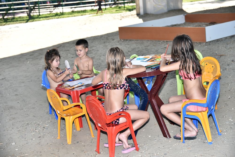 Dečija likovna radionica "Leto na Štrandu" i igranka "K'o nekad u 8" na Štrand Summer Festu 5 1201