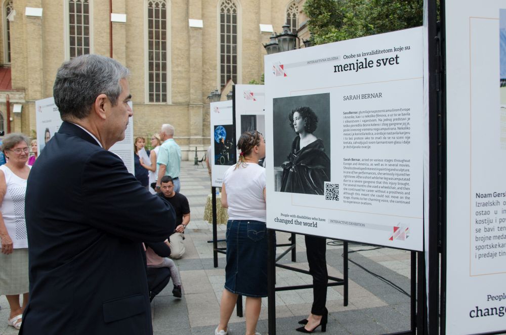Otvorena izložba "Osobe sa invaliditetom koje su menjale svet" 10 DSC 5527