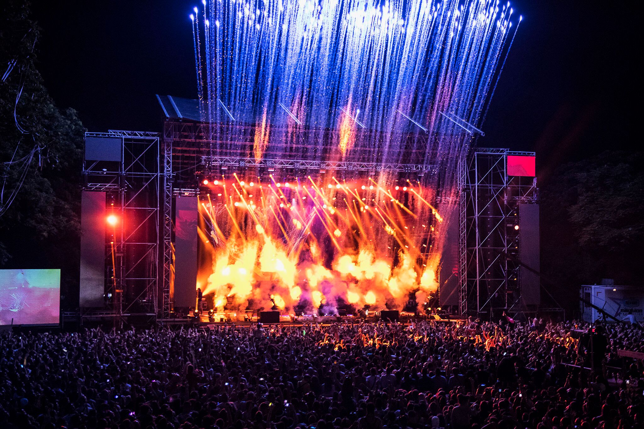 The Chainsmokers sinoć na Exitu, večeras Greta Van Fleet i Solomun +1 1 it 5