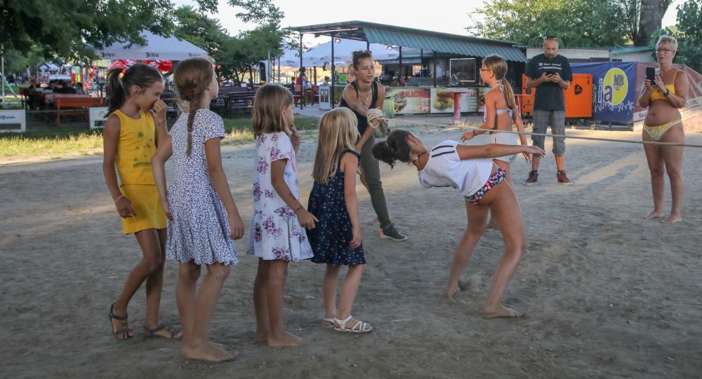 Eko nedelja, zaboravljene dečije igre i bend "Two fingers" na Štrand Summer Festu 10 HADR9120