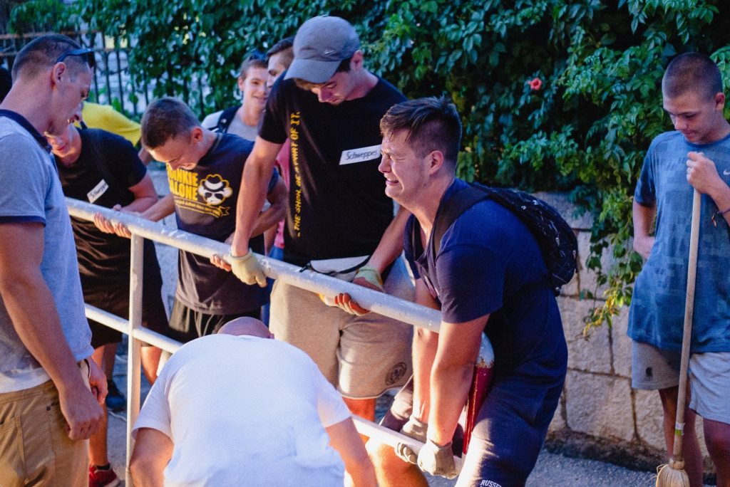 OTVARANJE IZLOŽBE U SUBOTU: "Iza Igara" u objektivu Marka Ercegovića 3 Marko Ercegovic IZA IGARA 3