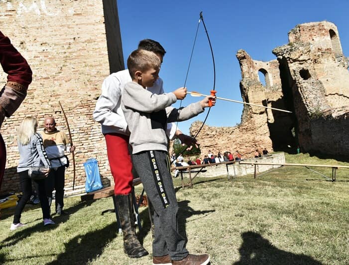Srednjovekovna umetnost na Tvrđavi u Baču 15 14 2