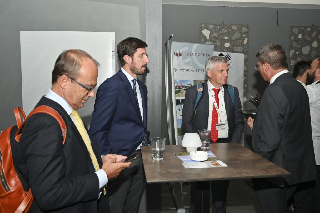 Conf industry 7