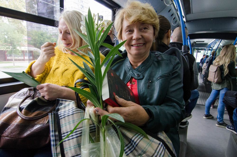 #BookTalk2019: Akcija deljenja knjiga čitaocima i danas u javnom prevozu! 13 DSC 0937
