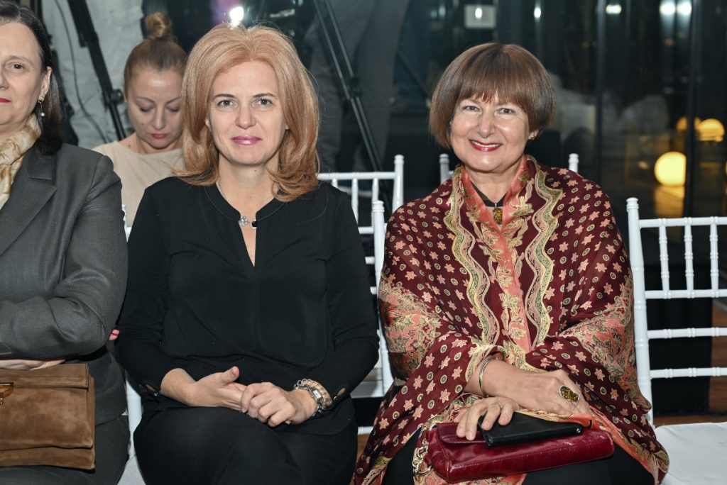 Indonesian Batik Fashion Show – featured with Batik Bazaar 6