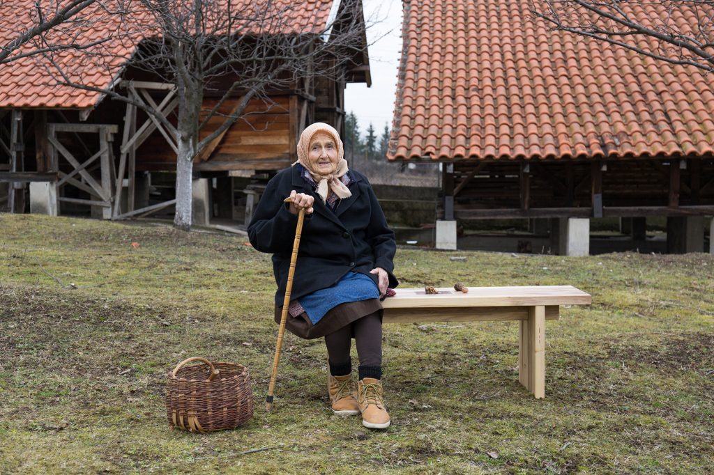 "Mladi balkanski dizajneri" kreću na regionalnu turneju! 2 Milija Čpajak Andjela Jerinić NUT BENCH 2