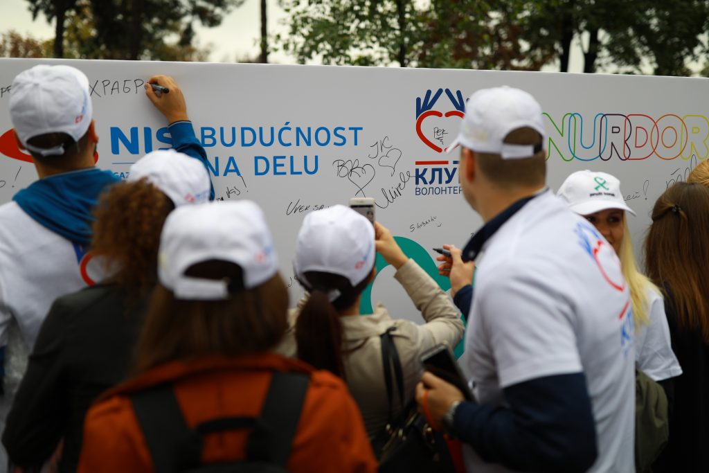 NIS podržao NURDOR-ovu akciju "Pruži korak" 3 NIS reči ohrabrenja
