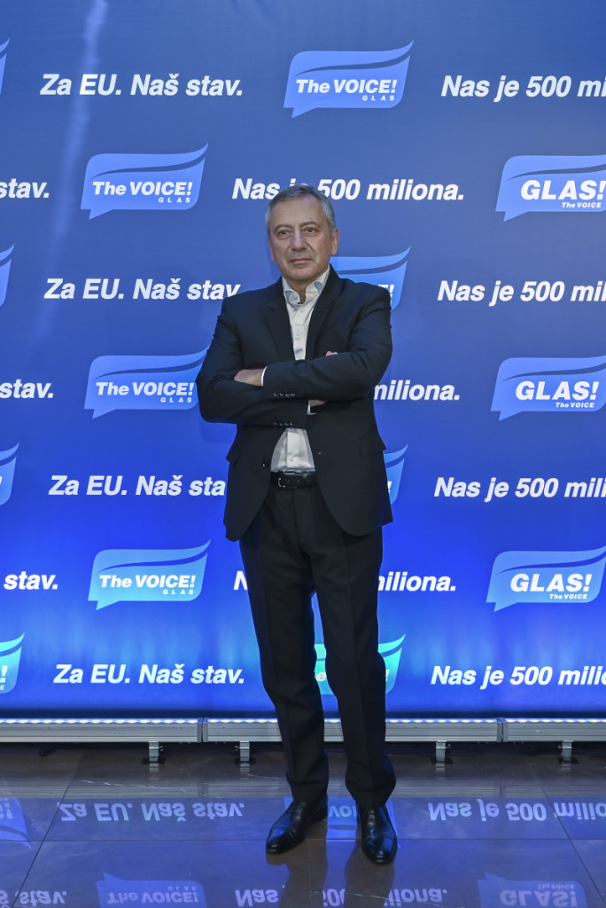 Nikola S. 01