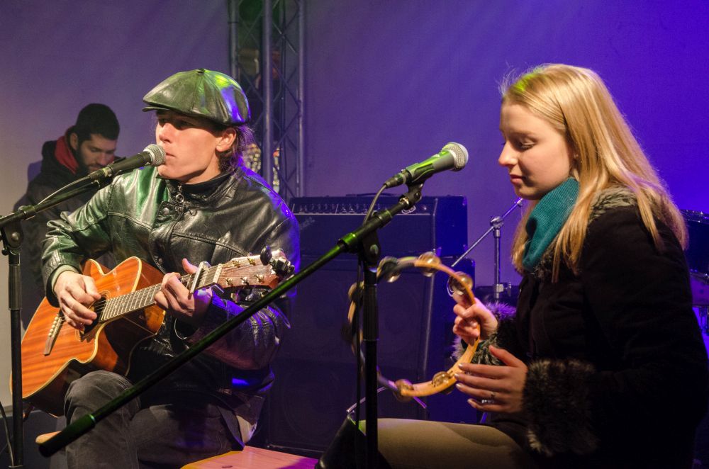 "Soundcheck Orchestra" i Dečija igraonica u slami danas na Novosadskom Winter Festu 14 DSC 1117