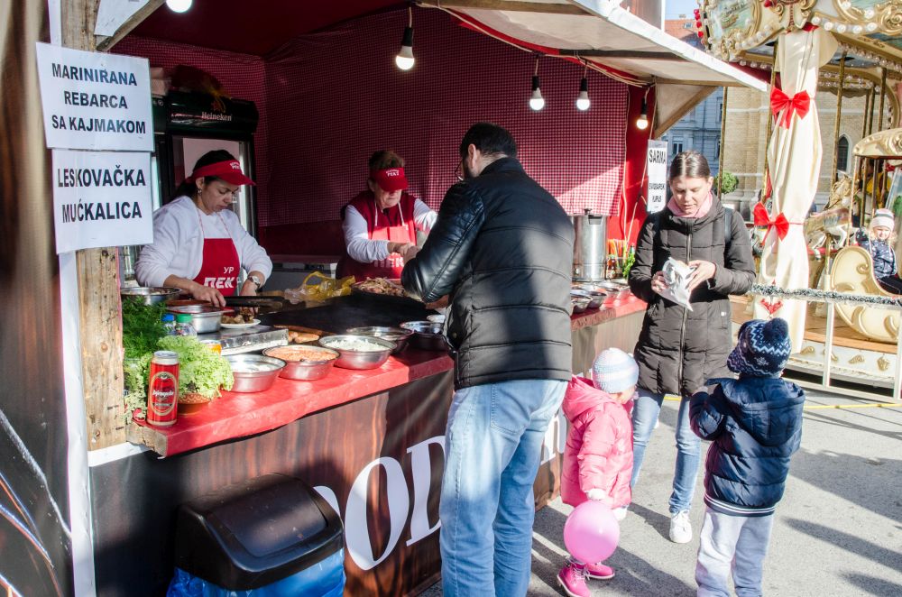 Dečiji hor "Čarobne frulice" danas na Novosadskom Winter Festu 30 DSC 1168