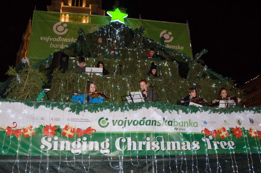Dečiji hor "Čarobne frulice" danas na Novosadskom Winter Festu 2 DSC 1290