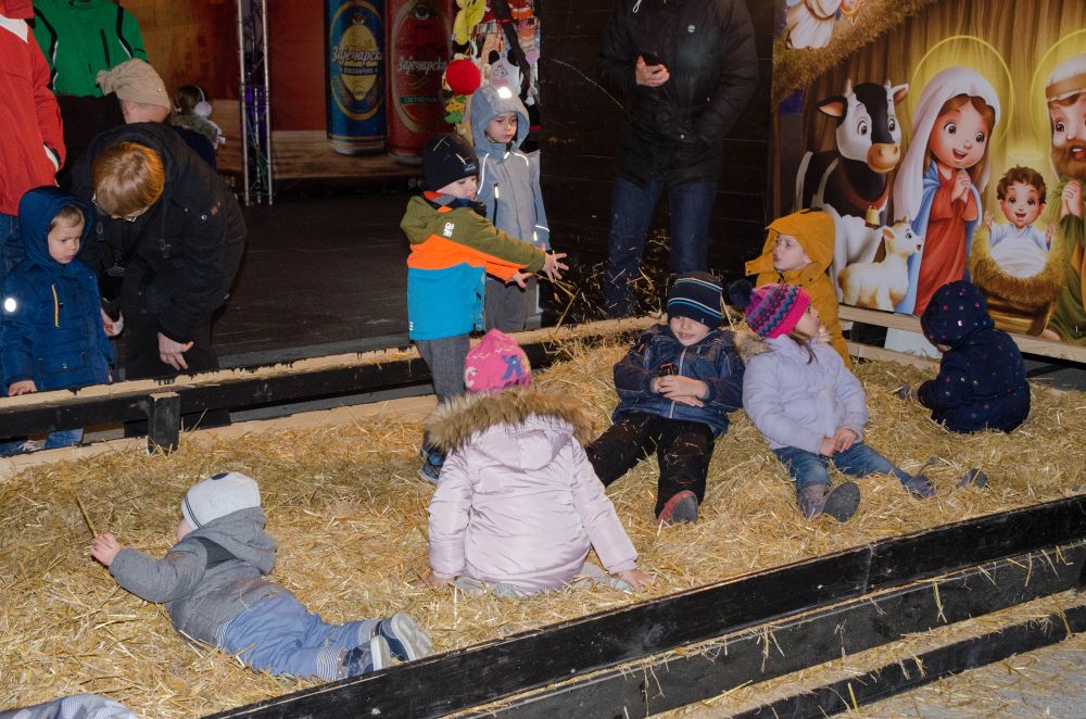 Dečiji hor "Čarobne frulice" danas na Novosadskom Winter Festu 13 DSC 1396