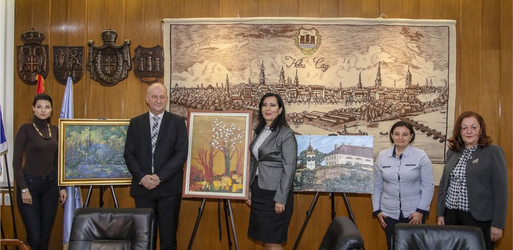 Izložba "Slikom do osmeha" u Skupštini grada Novog Sada 2 sala18 09
