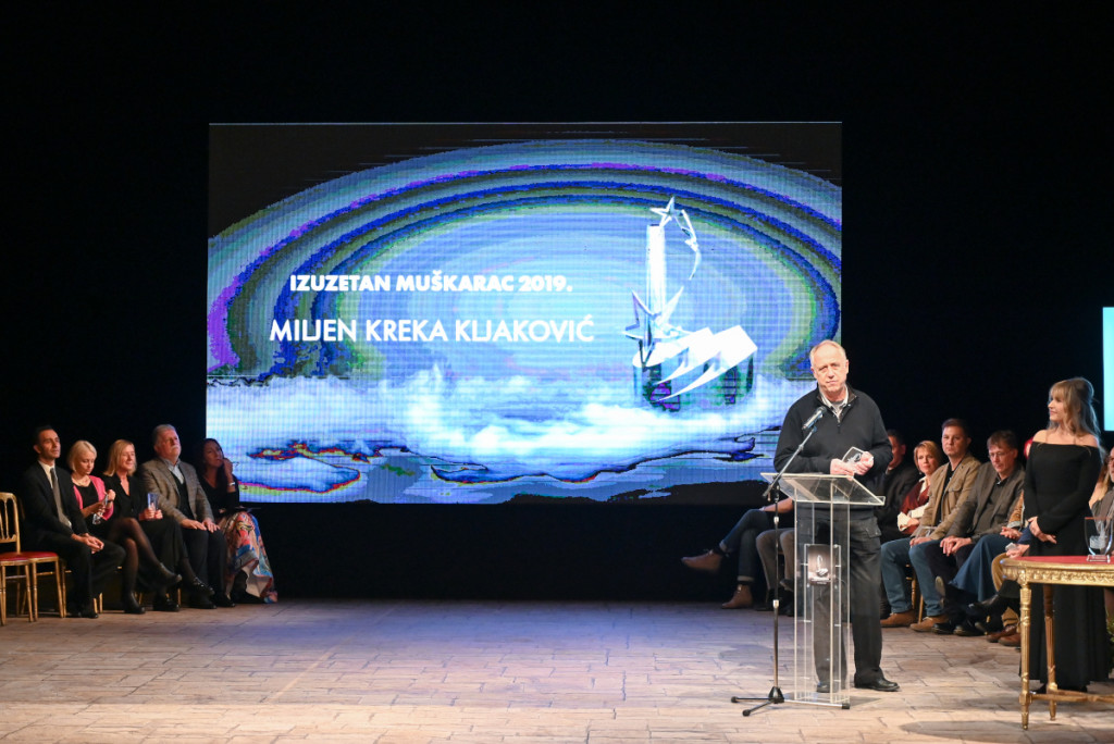 SVEČANOST U NARODNOM POZORIŠTU: Dodeljene nagrade "Izuzetne ličnosti 2019" 3 Izuzetne ličnosti 2019 96