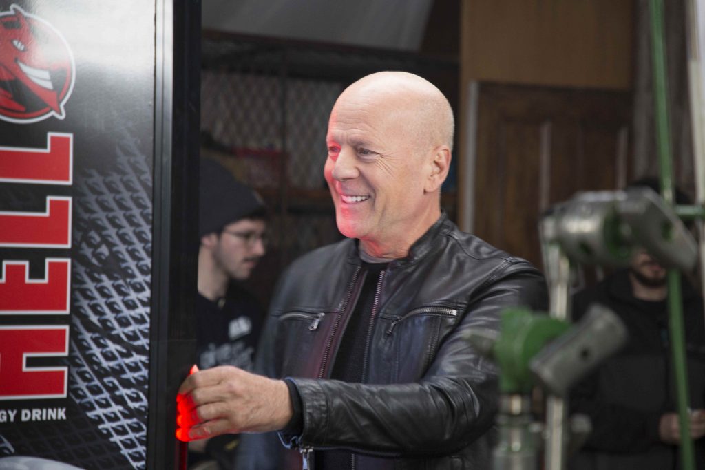 Brus Vilis sa najzgodnijom ženom na svetu u novoj HELL kampanji 2 Bruce Willis I