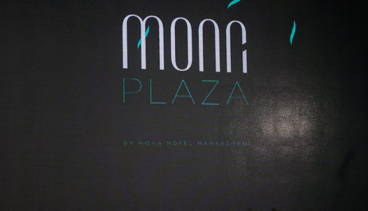 Mona Plaza 6