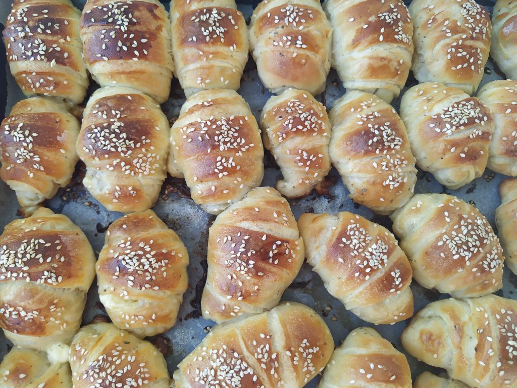 Recepti iz karantina: Kroasani sa pizza punjenjem Suzane Mitić 5 recept 1 5