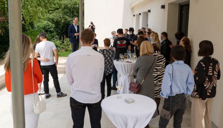 „Privatna vrednost” 12
