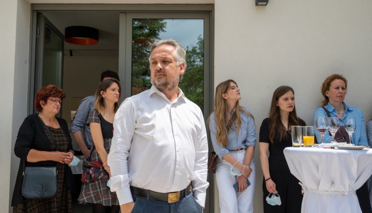 „Privatna vrednost” 16