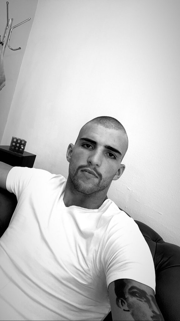 InstaStories CDTrR8EHDtU
