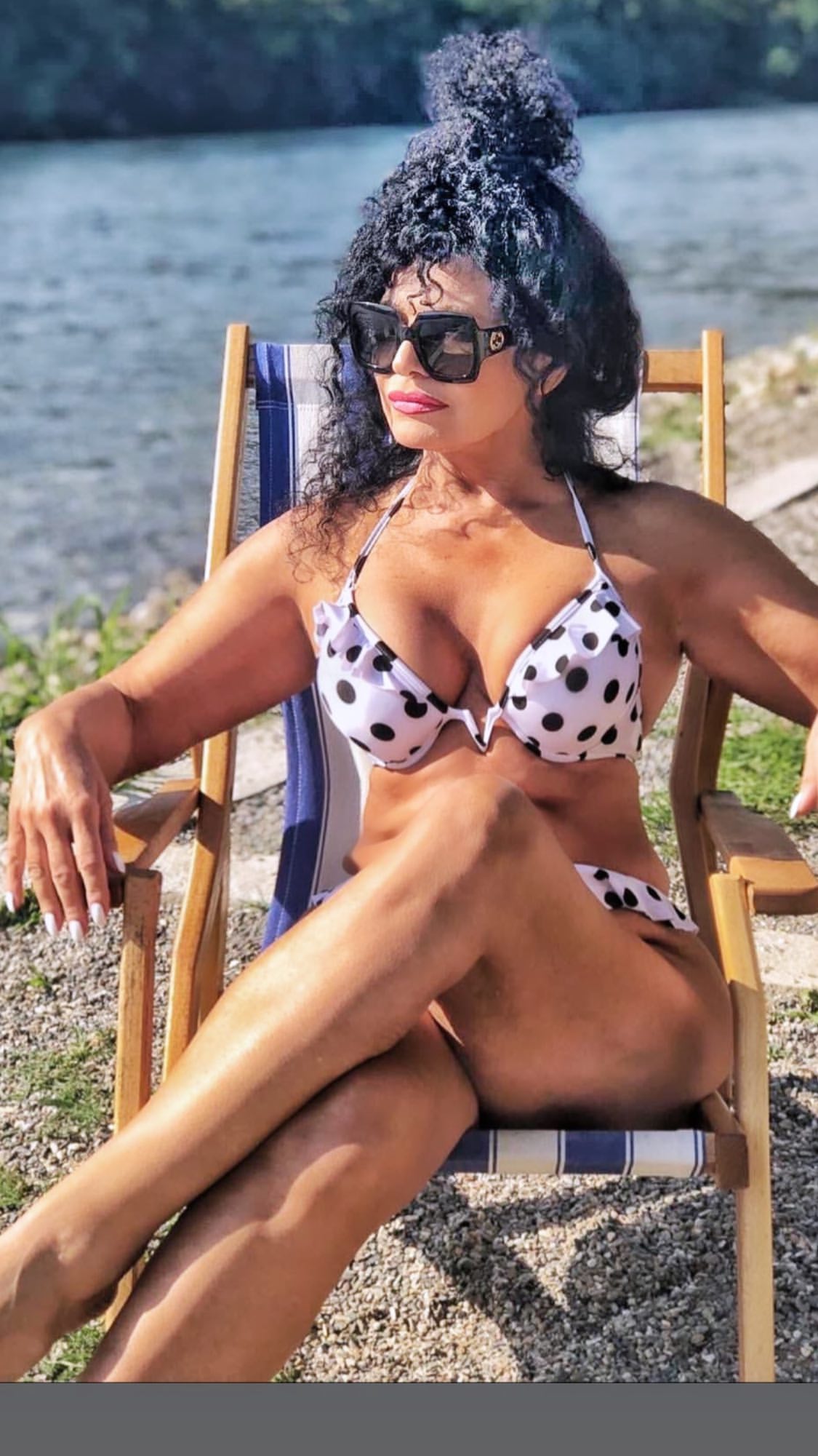 POKUŠALA DA SMANJI BUTINE: Lidija Vukićević na meti kritika zbog fotošopa (FOTO) 1 lidija