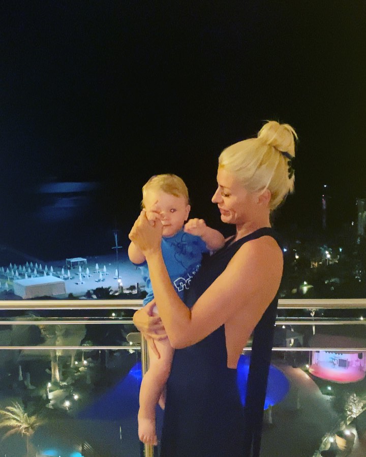 MAMA I SIN: Sandra Obradović zaplesala sa naslednikom 1 118519964 633414684257491 7142951098865752625 n