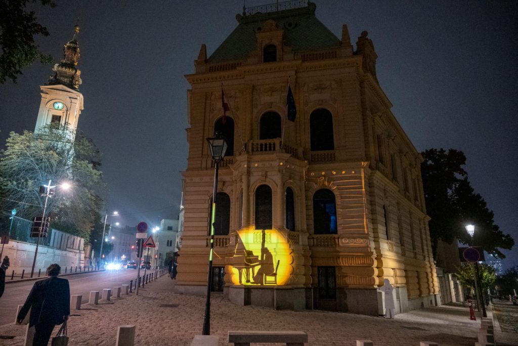 Oda Betovenu kroz svetlosne 3D instalacije na Ambasadi Austrije 1 Oda Betovenu 2