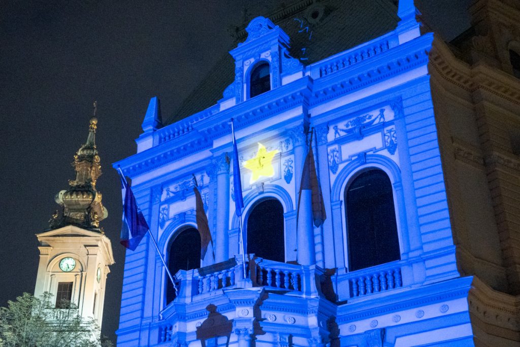 Oda Betovenu kroz svetlosne 3D instalacije na Ambasadi Austrije 4 Oda Betovenu 25