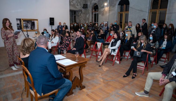 Potpisivanje ugovora 31