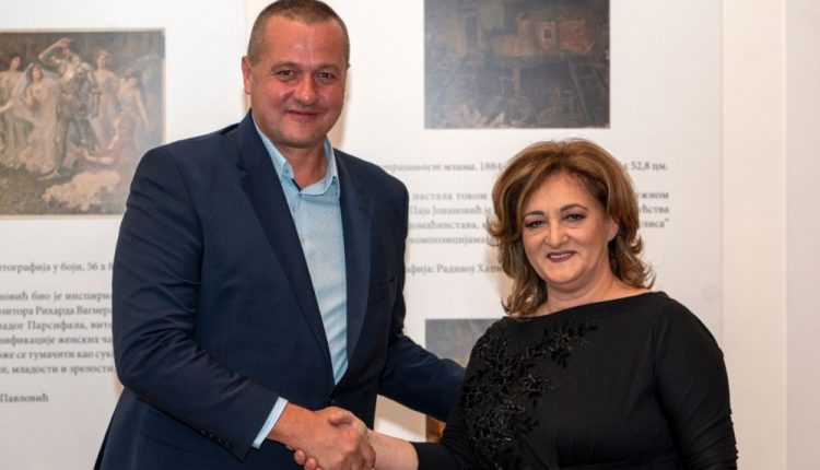 Potpisivanje ugovora 43