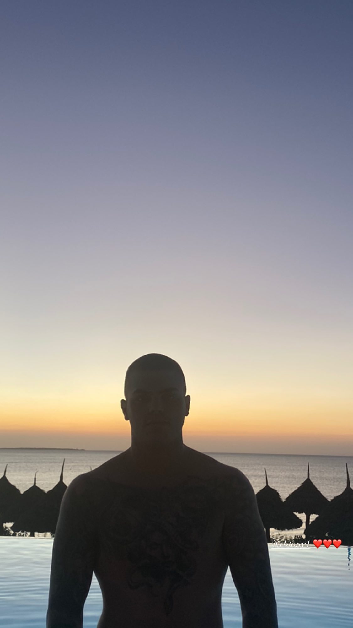 LUDUJU NA ZANZIBARU: Dara Bubamara više ne krije izabranika Tonija! (VIDEO) 1 dara bubamara decko toni