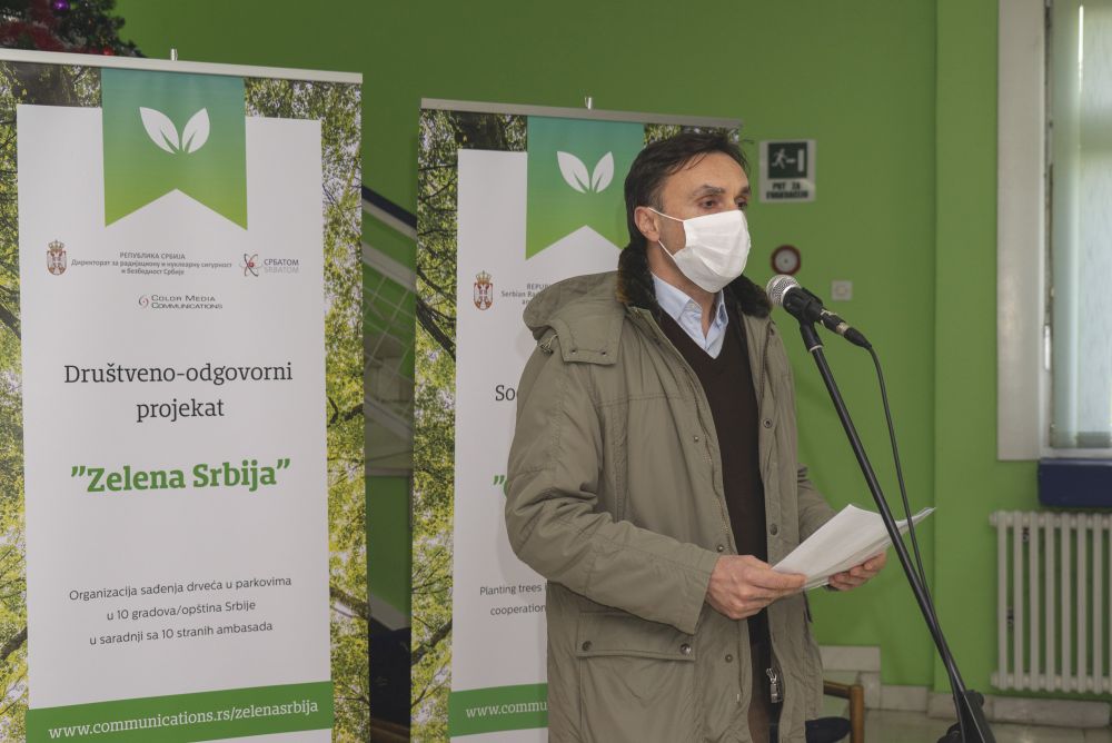 Kampanja "Zelena Srbija" u Beočinu - Zameniik ambasadora Finske poručuje: Zeleno i zdravo su dve strane istog novčića! 2 3 DSC03120