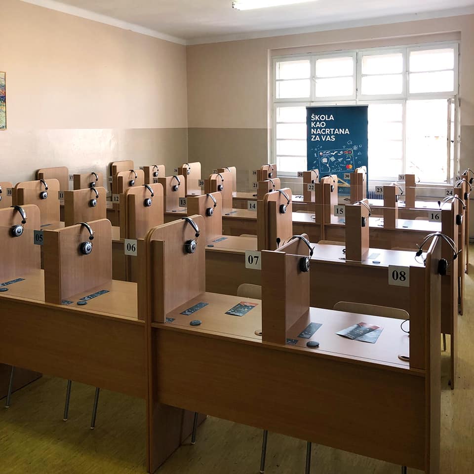 EUROBANK PROJEKAT DOPRINEO MODERNIZACIJI ŠKOLA 1 74595748 2442725062442702 3199625664856588288 n