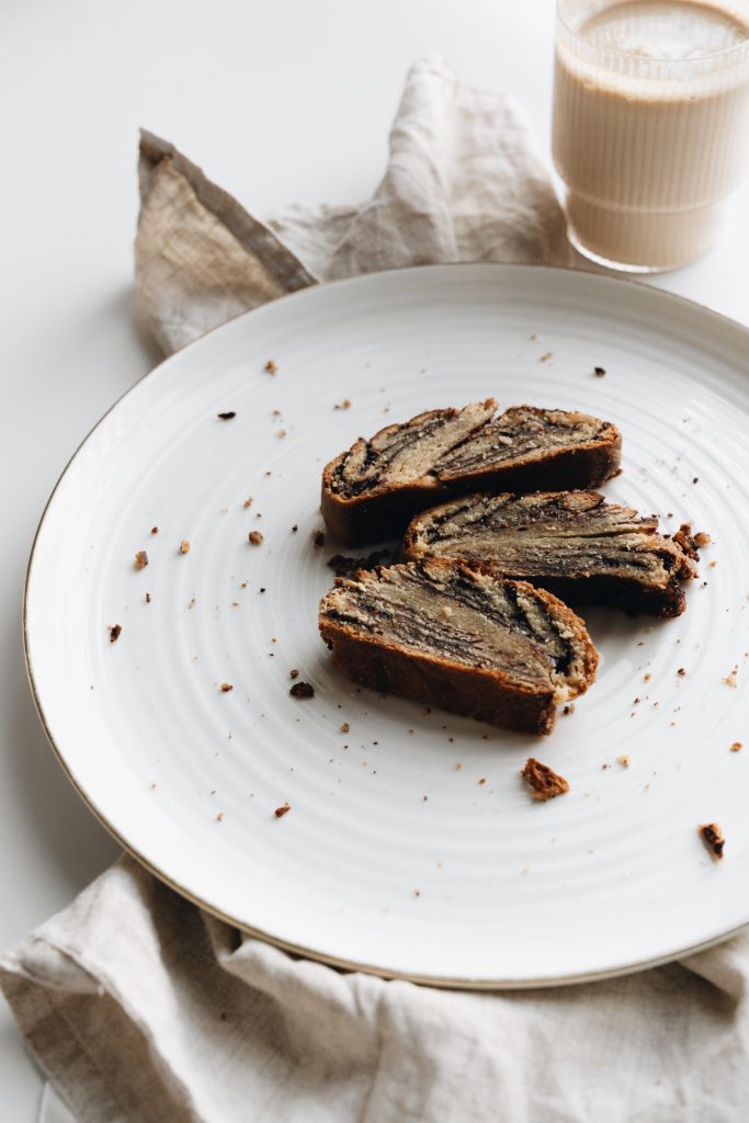 RECEPT DANA: Čokoladna babka - poljski kolač stvoren za zimske dane 1 čokoladna babka 2 pexels.com