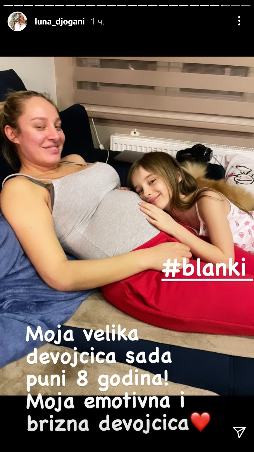 MOJA SLATKA KIFLICA: Luna Đogani uputila emotivnu rođendansku čestitku sestri Blankici i podelila porodične uspomene (FOTO) 2 Luna Djogani objava 2