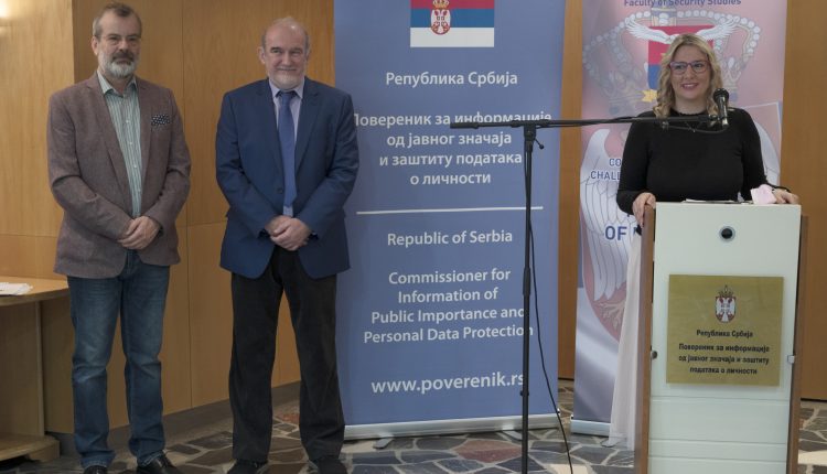 Poverenik za informacije od javnog značaja 14