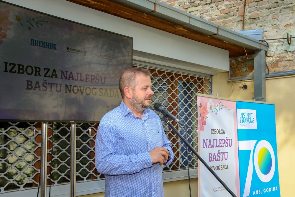 Pobednica konkursa “Najlepša bašta Novog Sada” je Jelka Kašiković 1 4 HADR8267