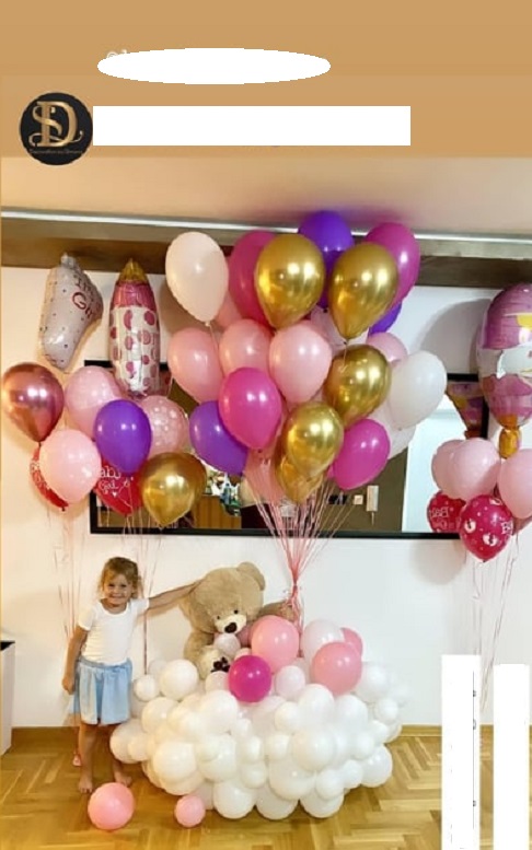 MAMU I BEBU SAČEKALO IZNENAĐENJE KOD KUĆE: Mia Borisavljević izašla iz porodilišta (FOTO) 2 EMA I MIA