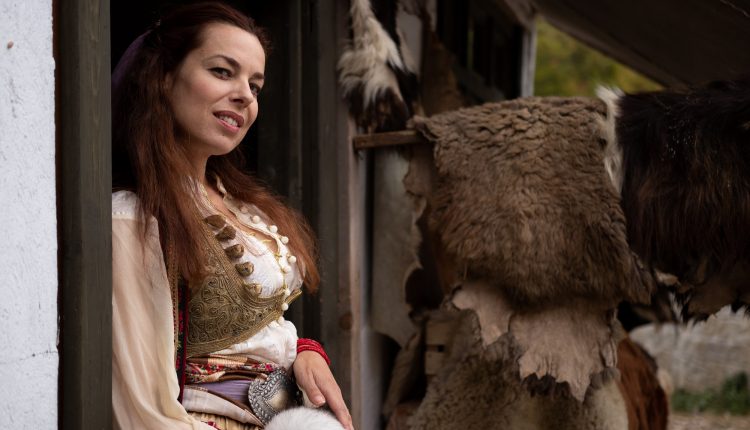 Katarina Radivojević u ulozi Cone