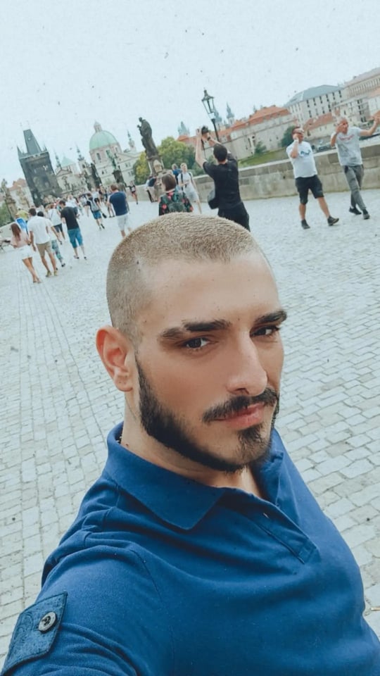 LJUBAV CVETA: Darko Lazić i Barbara Bobak uživaju u Pragu (VIDEO) 2 darko lazic selfi
