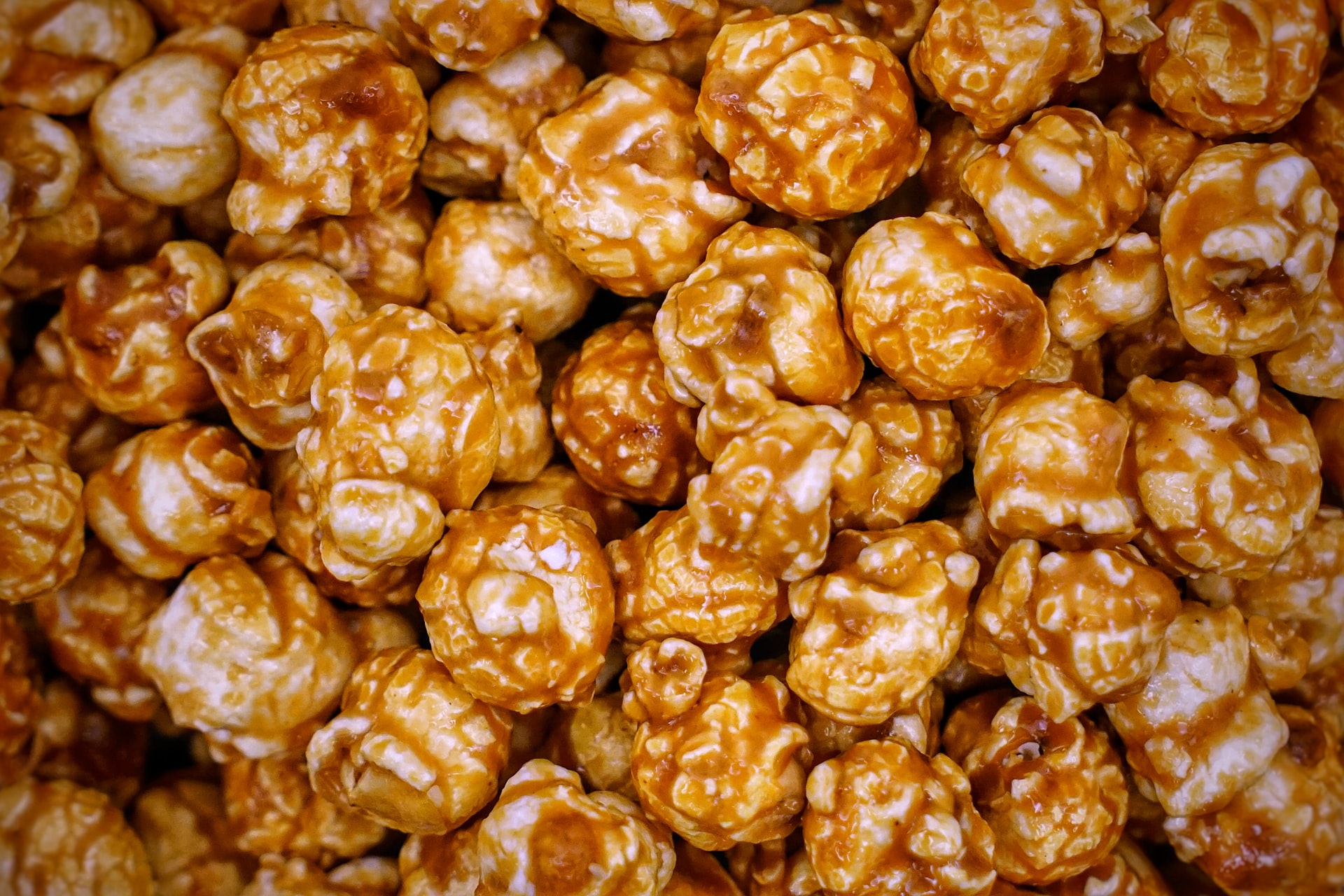 RECEPT DANA: Karamel kokice 1 karamel kokice unsplash.com
