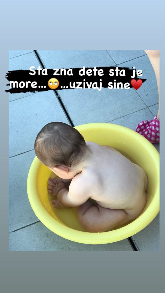 ŠTA ZNA DETE ŠTA JE MORE: Miodrag Radonjić uslikao kako sin Sava uživa u lavoru i nasmejao fanove (FOTO) 1 miodrag radonjic 2