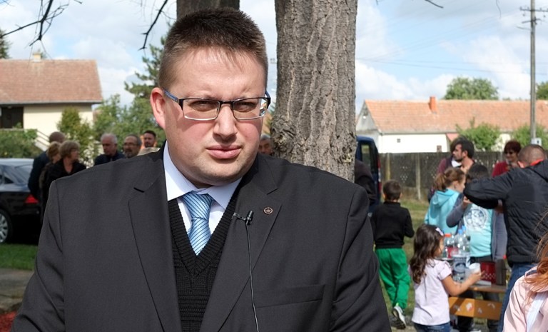 ISTORIJSKI ČAS U SREMSKOJ RAČI: Otkriven spomenik slovačkom dobrovoljcu u srpskoj vojsci iz Srpsko-turskog rata 13 10 sp