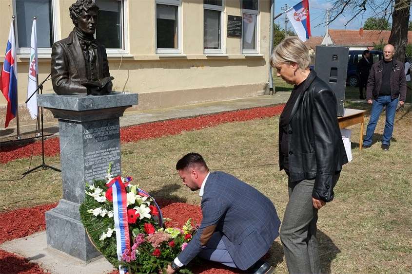 ISTORIJSKI ČAS U SREMSKOJ RAČI: Otkriven spomenik slovačkom dobrovoljcu u srpskoj vojsci iz Srpsko-turskog rata 18 17 sp